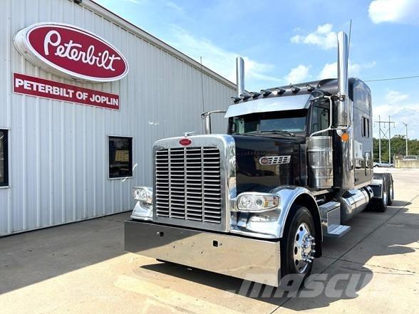Peterbilt 389 Vlačilci