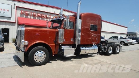Peterbilt 389 Vlačilci