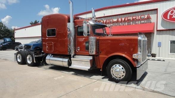 Peterbilt 389 Vlačilci