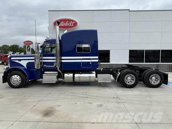 Peterbilt 389 Vlačilci