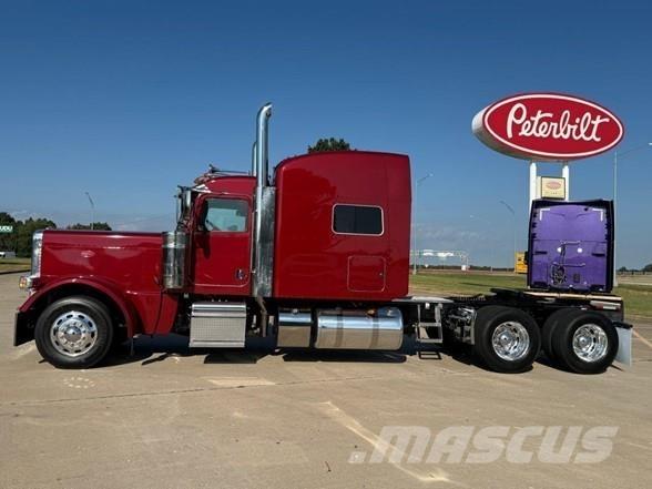 Peterbilt 389 Vlačilci