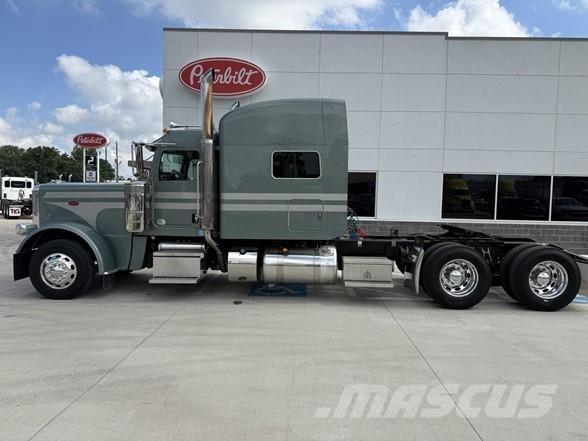 Peterbilt 389 Vlačilci