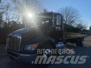 Peterbilt 536 Tovornjaki-šasije
