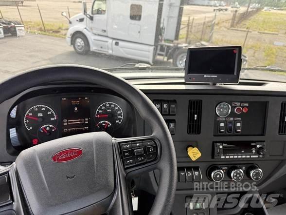 Peterbilt 537 Komunalni tovornjaki