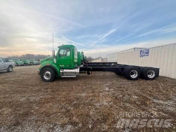 Peterbilt 548 Tovornjaki-šasije