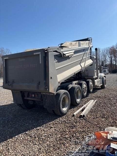 Peterbilt 567 Kiper tovornjaki
