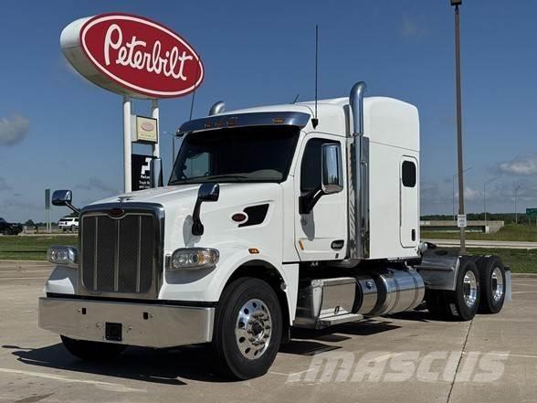 Peterbilt 567 Vlačilci