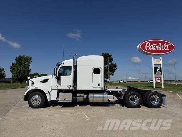 Peterbilt 567 Vlačilci