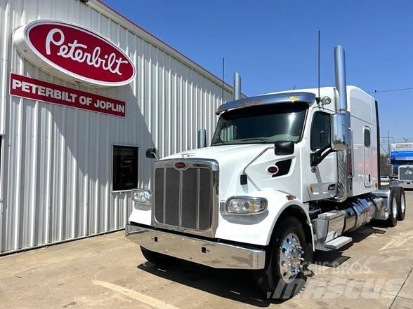 Peterbilt 567 Vlačilci