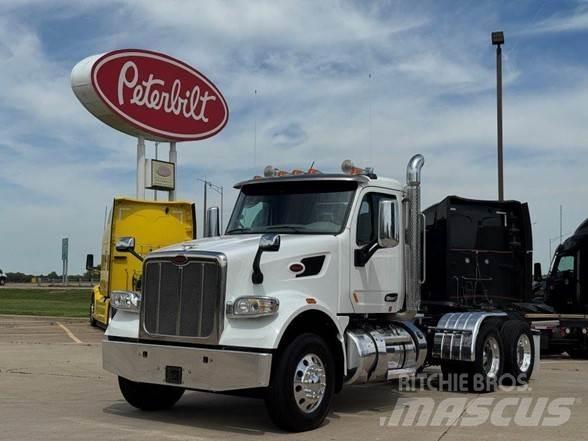 Peterbilt 567 Vlačilci
