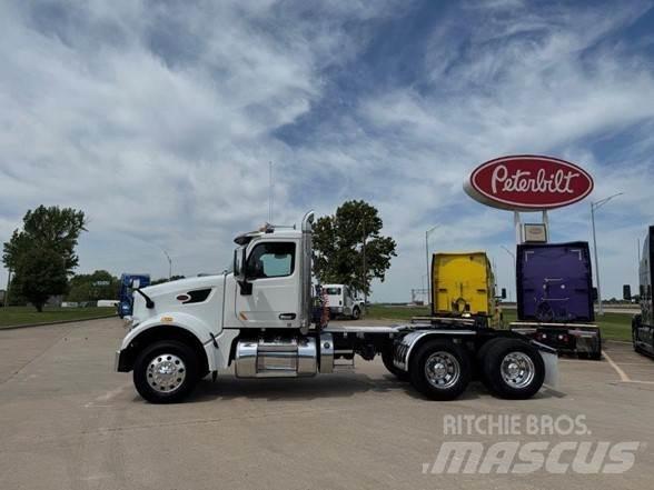 Peterbilt 567 Vlačilci