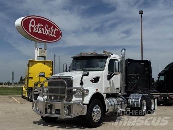 Peterbilt 567 Vlačilci