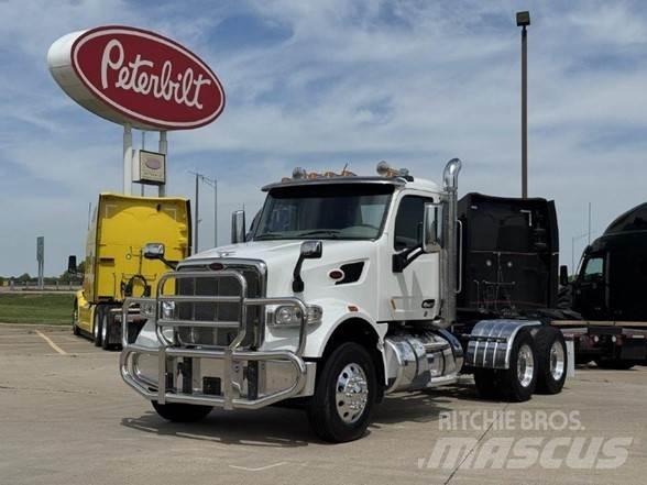 Peterbilt 567 Vlačilci