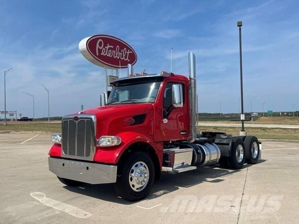 Peterbilt 567 Vlačilci