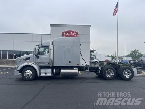 Peterbilt 567 Vlačilci