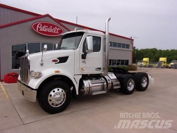 Peterbilt 567 Vlačilci