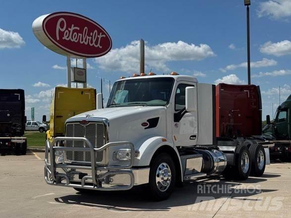 Peterbilt 567 Vlačilci