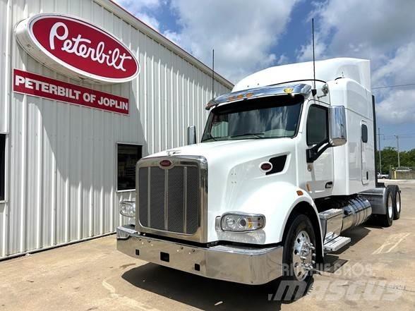 Peterbilt 567 Vlačilci