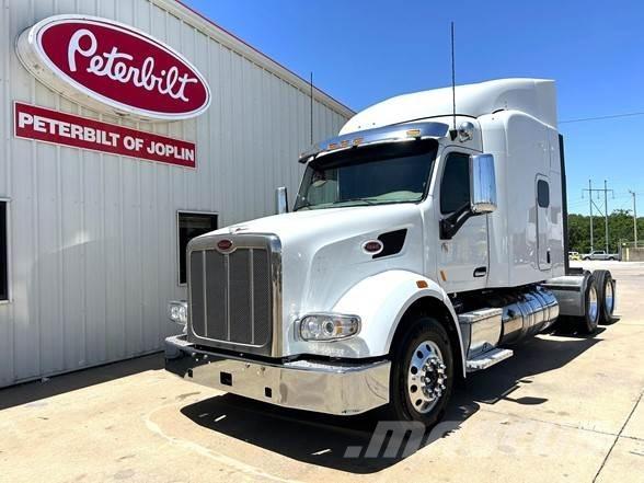 Peterbilt 567 Vlačilci