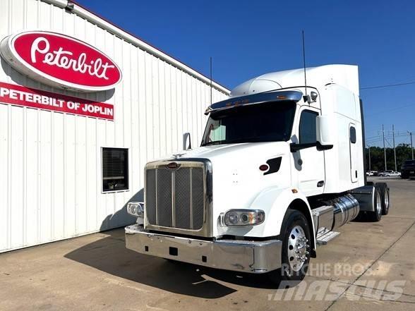 Peterbilt 567 Vlačilci