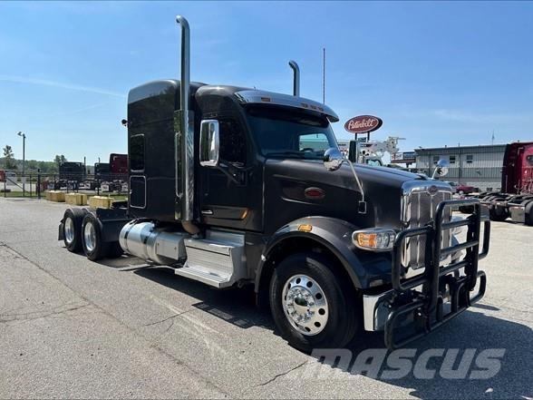 Peterbilt 567 Vlačilci