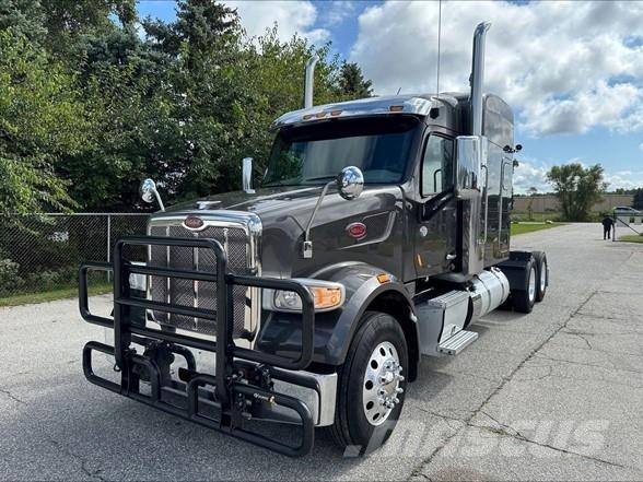 Peterbilt 567 Vlačilci