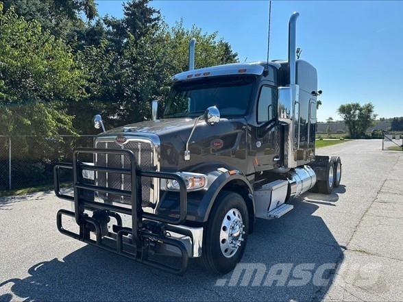 Peterbilt 567 Vlačilci