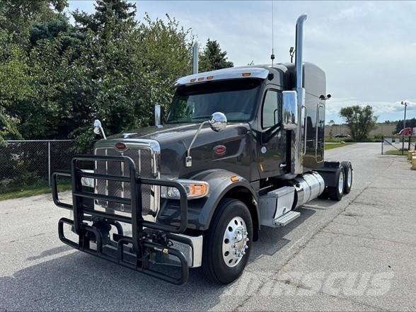 Peterbilt 567 Vlačilci