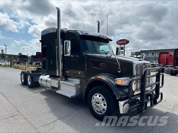 Peterbilt 567 Vlačilci