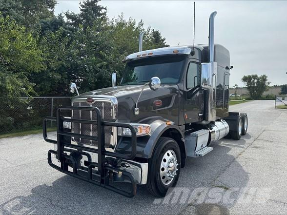 Peterbilt 567 Vlačilci