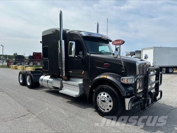 Peterbilt 567 Vlačilci