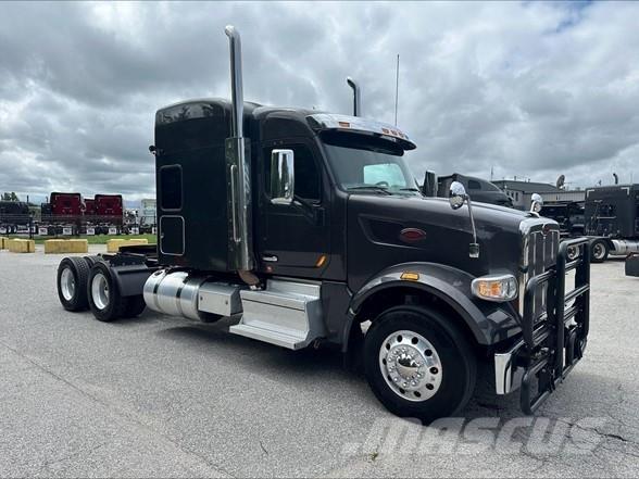 Peterbilt 567 Vlačilci