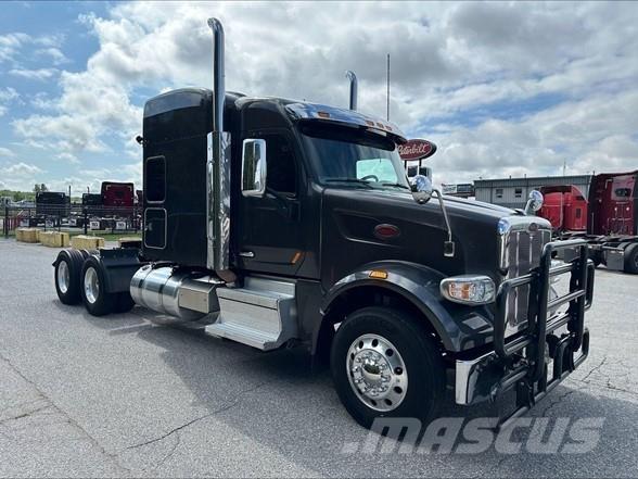 Peterbilt 567 Vlačilci