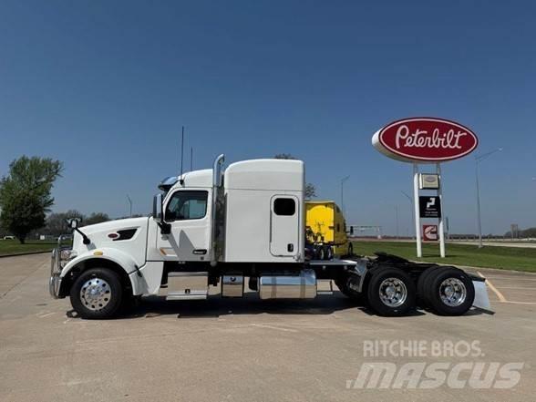 Peterbilt 567 Vlačilci