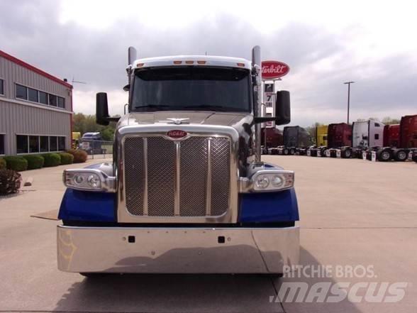 Peterbilt 567 Vlačilci