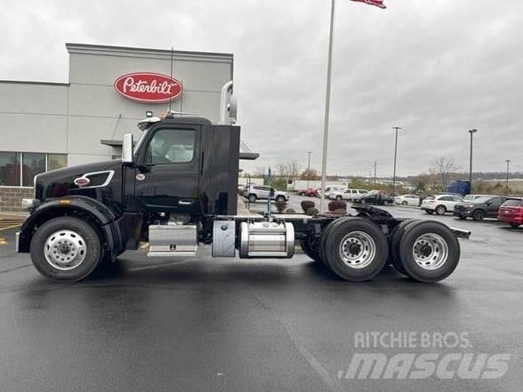 Peterbilt 567 Vlačilci