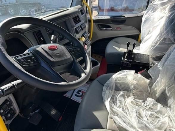 Peterbilt 567 Komunalni tovornjaki