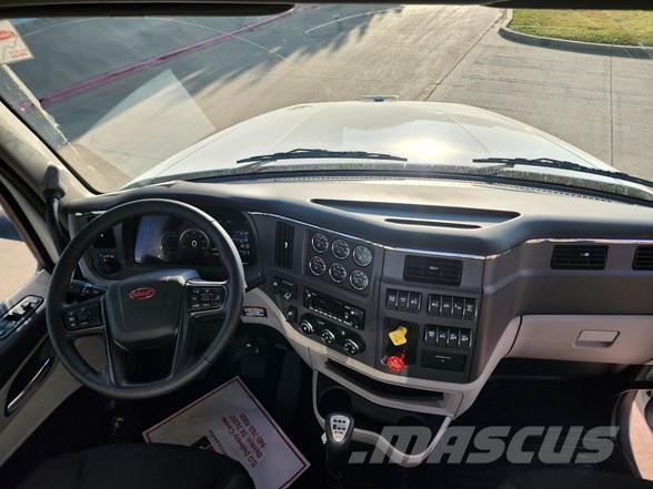 Peterbilt 567 Vlačilci