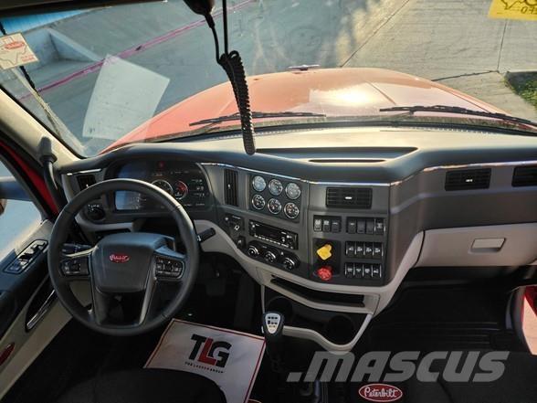 Peterbilt 567 Vlačilci