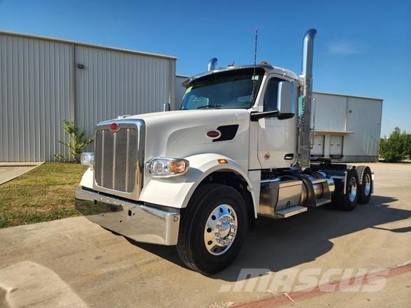 Peterbilt 567 Vlačilci