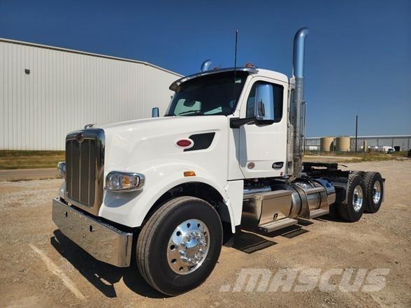 Peterbilt 567 Vlačilci