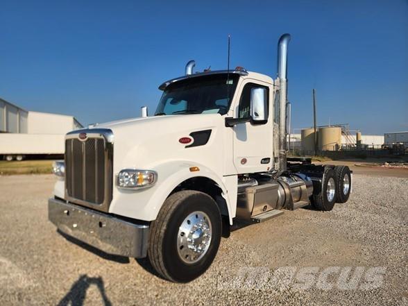 Peterbilt 567 Vlačilci