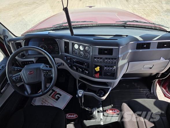 Peterbilt 567 Vlačilci