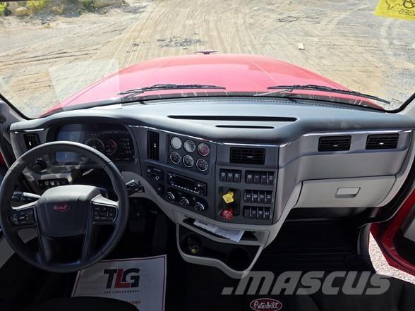 Peterbilt 567 Vlačilci