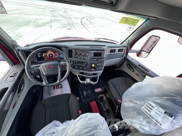 Peterbilt 567 Vlačilci