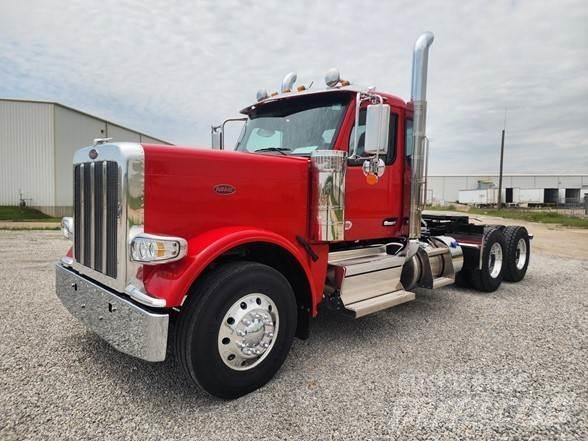 Peterbilt 589 Vlačilci