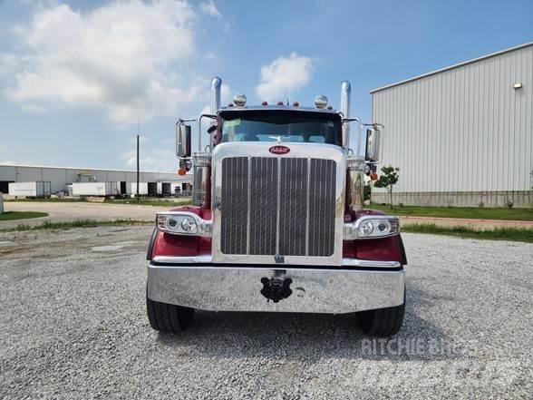 Peterbilt 589 Vlačilci