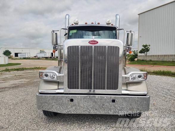 Peterbilt 589 Vlačilci