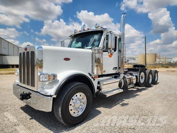 Peterbilt 589 Vlačilci