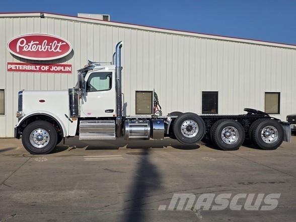 Peterbilt 589 Vlačilci